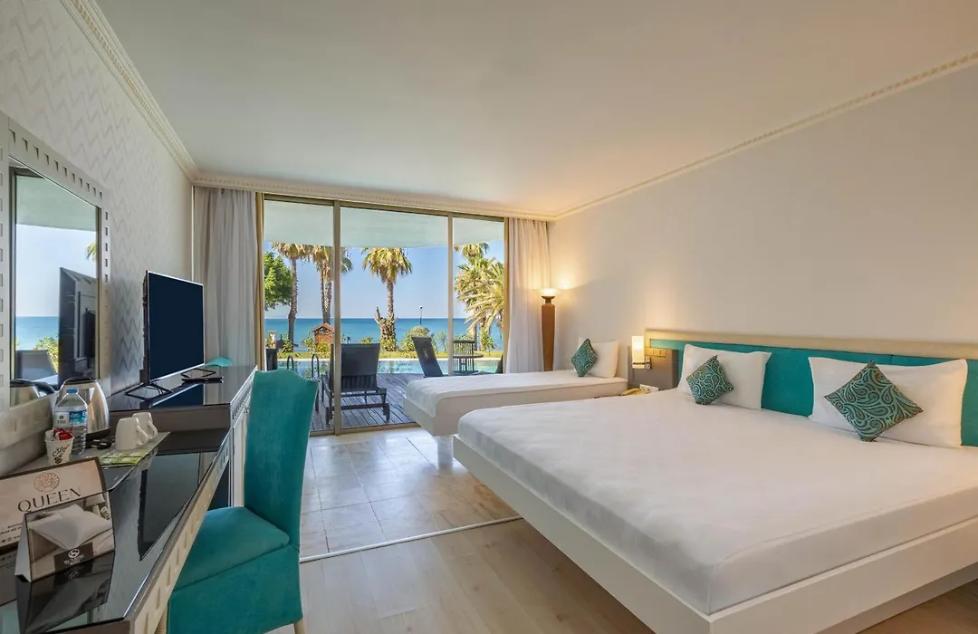 Sunrise Queen Luxury Hotel-1